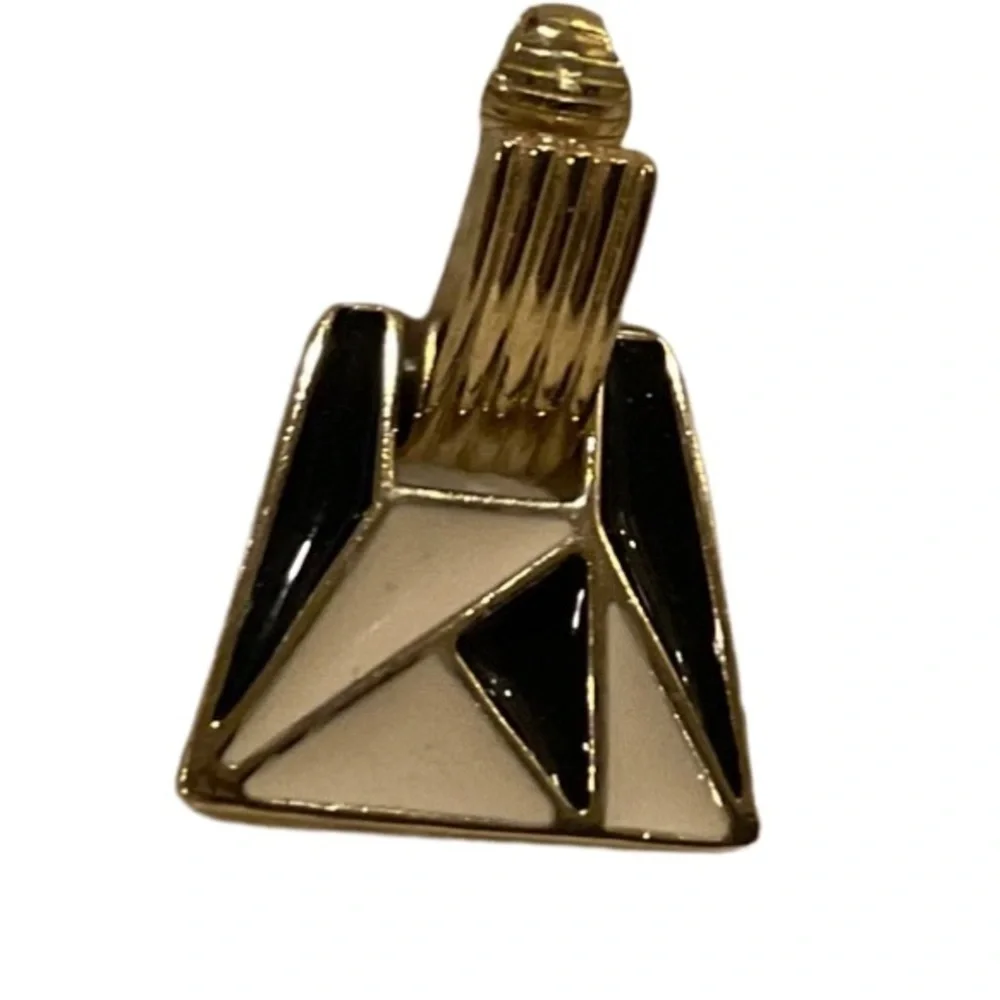 Trifari vintage Art Deco design clip on earrings, 1980’s era - Picture 3 of 12